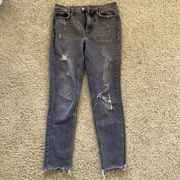 Calvin Klein dark gray denim with blowouts high rise, Size 28 raw hem - Picture 1 of 12